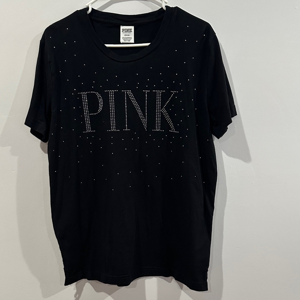 PINK VICTORIA’S SECRET CAMPUS SHORT SLEEVE TEE
Size M - Picture 4 of 7